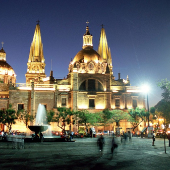 catedral-de-guadalajara-noche